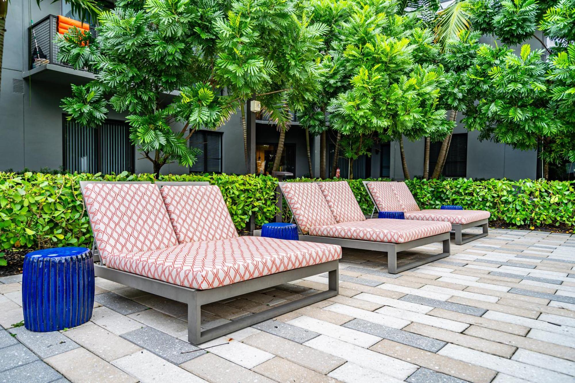 Amazing 2 Bedroom Unit In Doral Miami With Free Parking Hialeah Gardens Exteriér fotografie