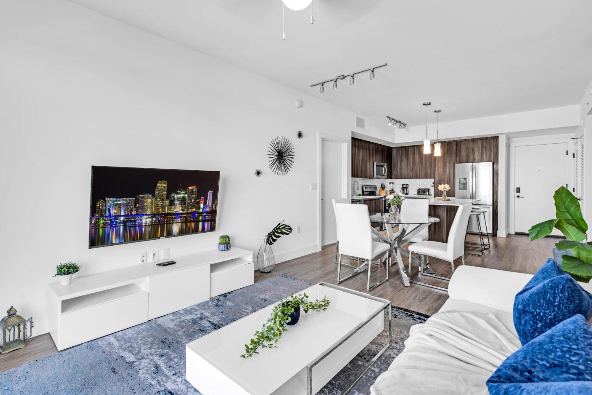 Amazing 2 Bedroom Unit In Doral Miami With Free Parking Hialeah Gardens Exteriér fotografie