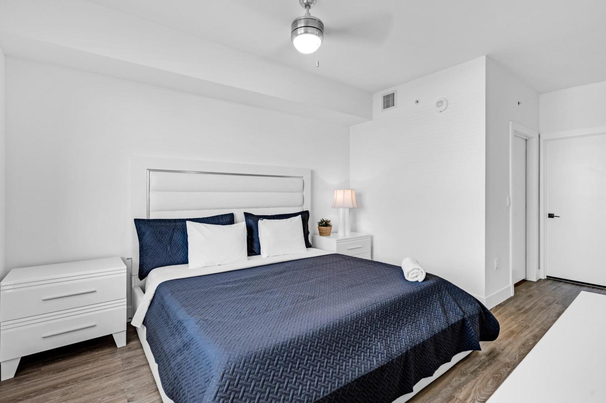 Amazing 2 Bedroom Unit In Doral Miami With Free Parking Hialeah Gardens Exteriér fotografie