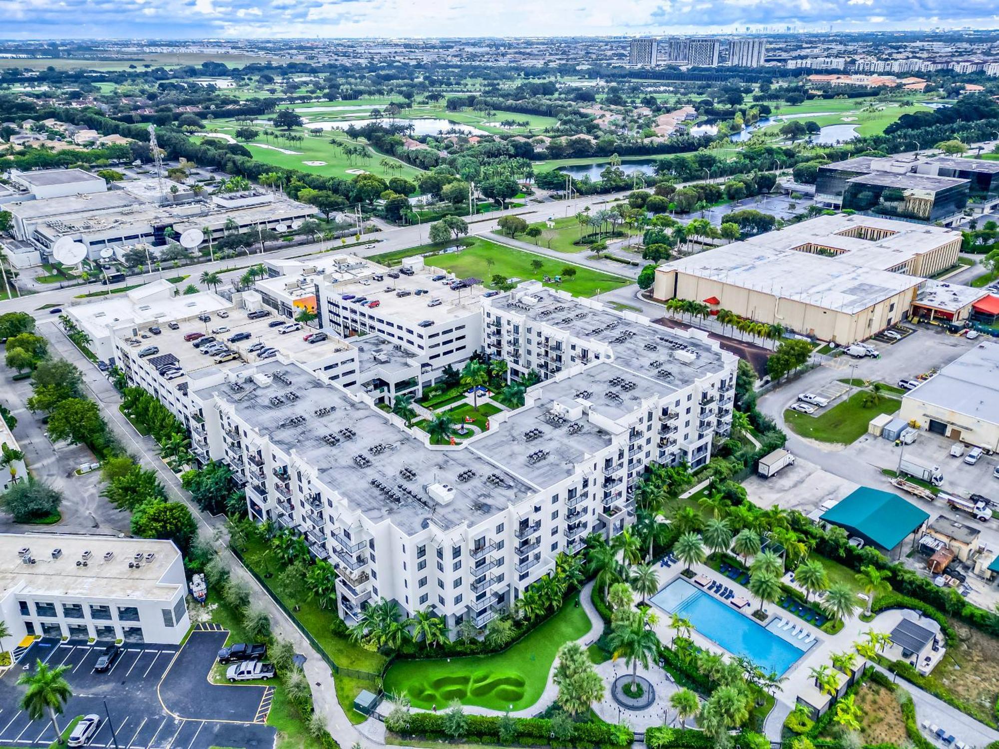 Amazing 2 Bedroom Unit In Doral Miami With Free Parking Hialeah Gardens Exteriér fotografie